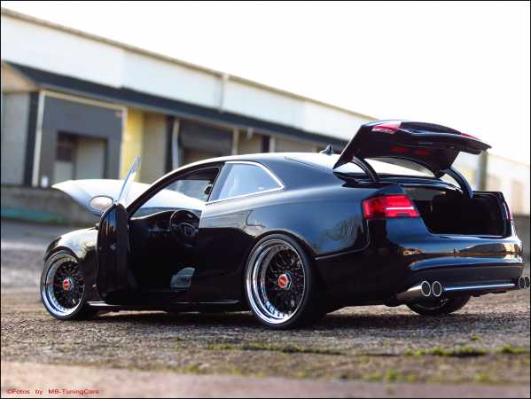 1:18 Audi S5 V8 Coupe schwarz mit 20´ BBS Echt-Alufelgen inkl. OVP
